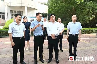 徐亮：梅西获世界足球先生争议大，但架不住人品好